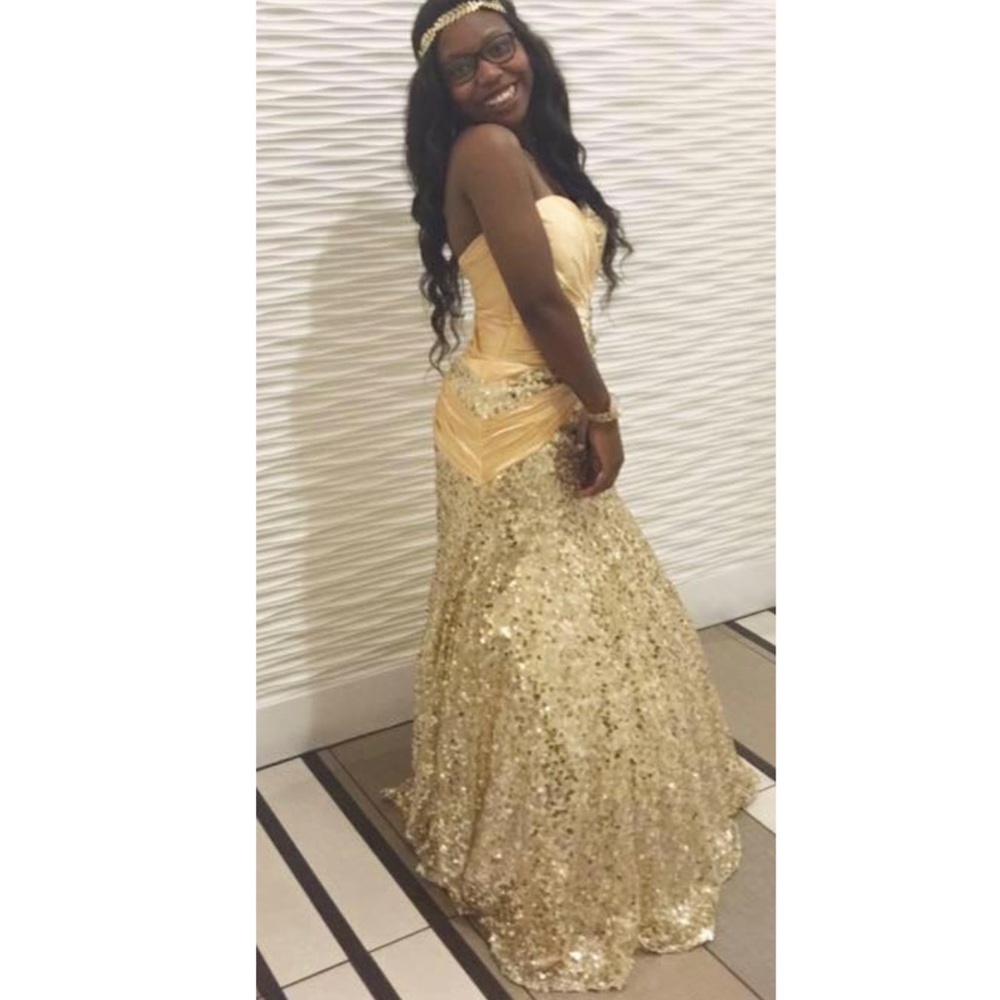 Prom dress